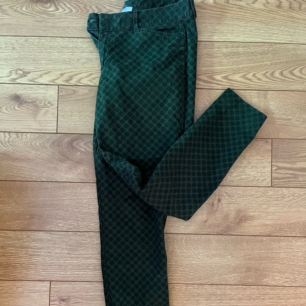 Old Navy Pixie Pants size 6